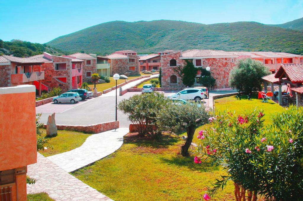 Le Corti Di Marinella Apart otel Marinella  Dış mekan fotoğraf