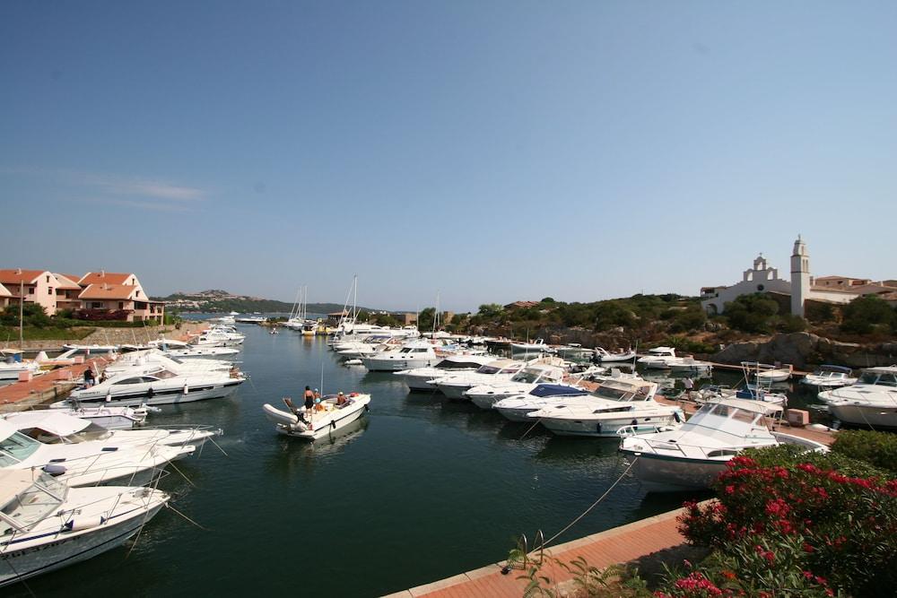 Le Corti Di Marinella Apart otel Marinella  Dış mekan fotoğraf