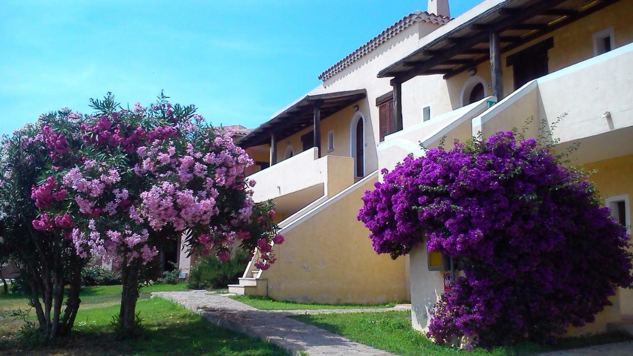 Le Corti Di Marinella Apart otel Marinella  Dış mekan fotoğraf